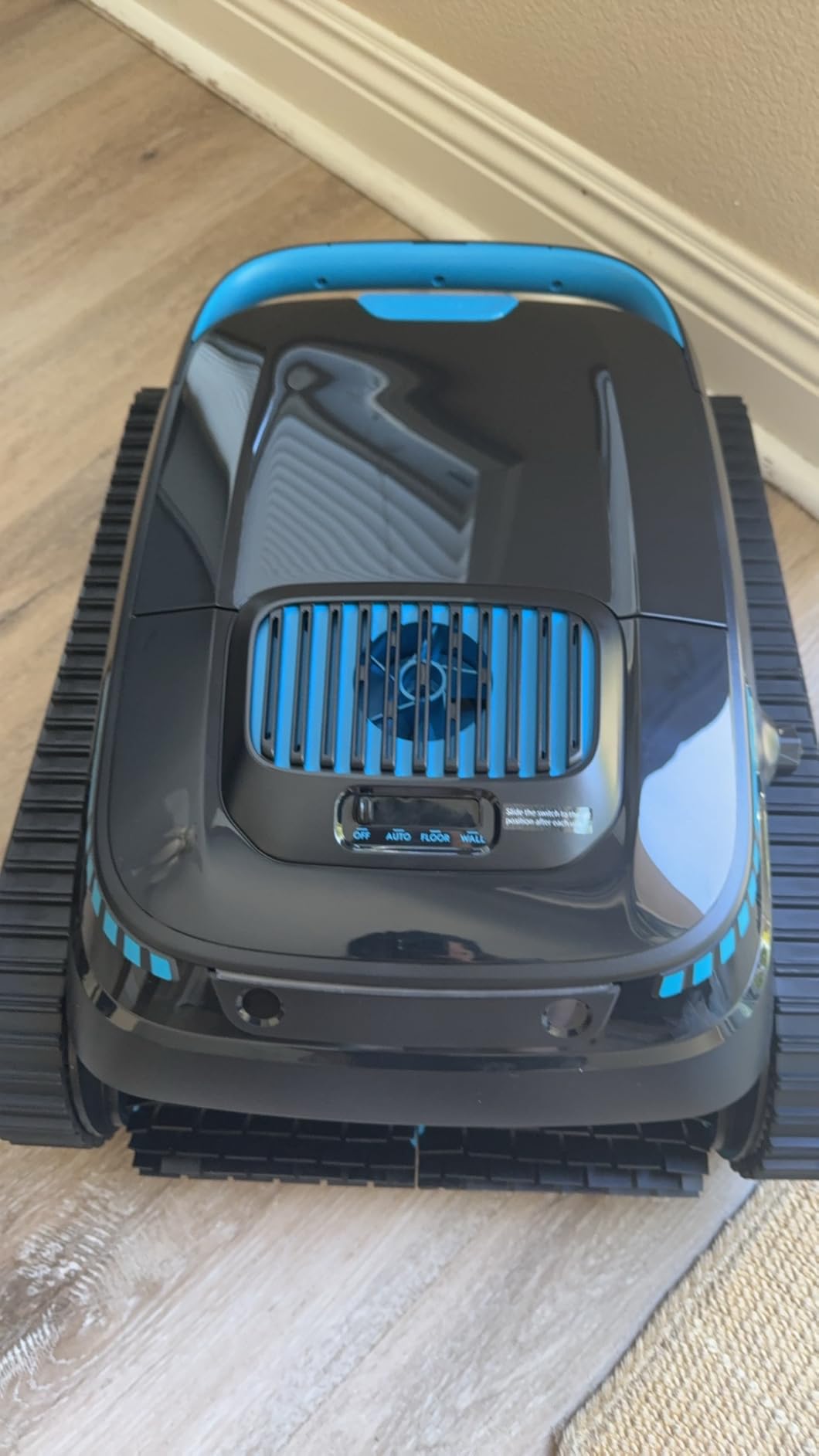 Cordless Robotic Pool Vacuum Cleaner for Inground & Above Ground Pools customer photo 1