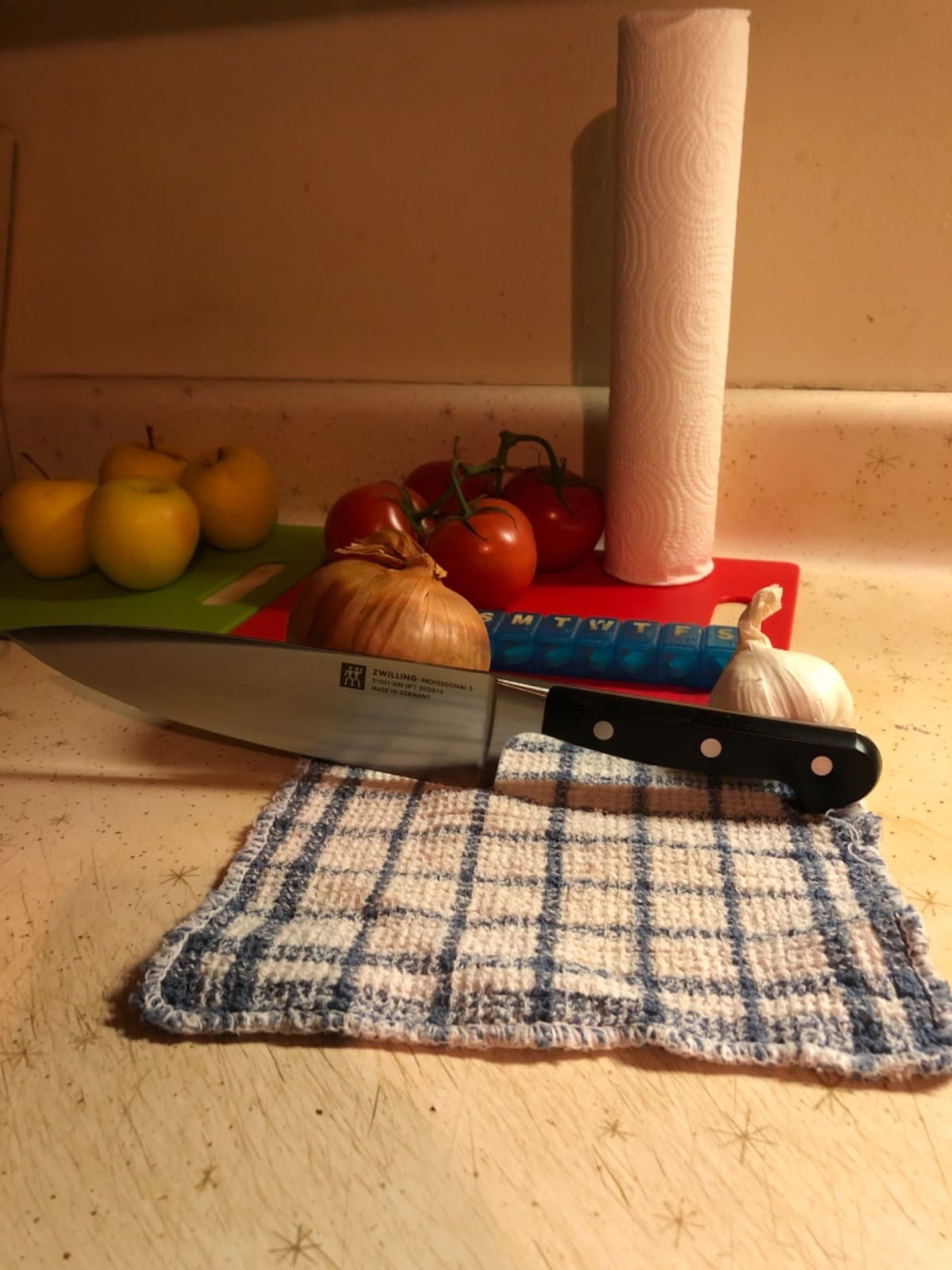 ZWILLING Professional S 8-inch Razor-Sharp German Chef's Knife, Made in Company-Owned German Factory with Special Formula Steel perfected for almost 300 Years, Dishwasher Safe customer photo 1