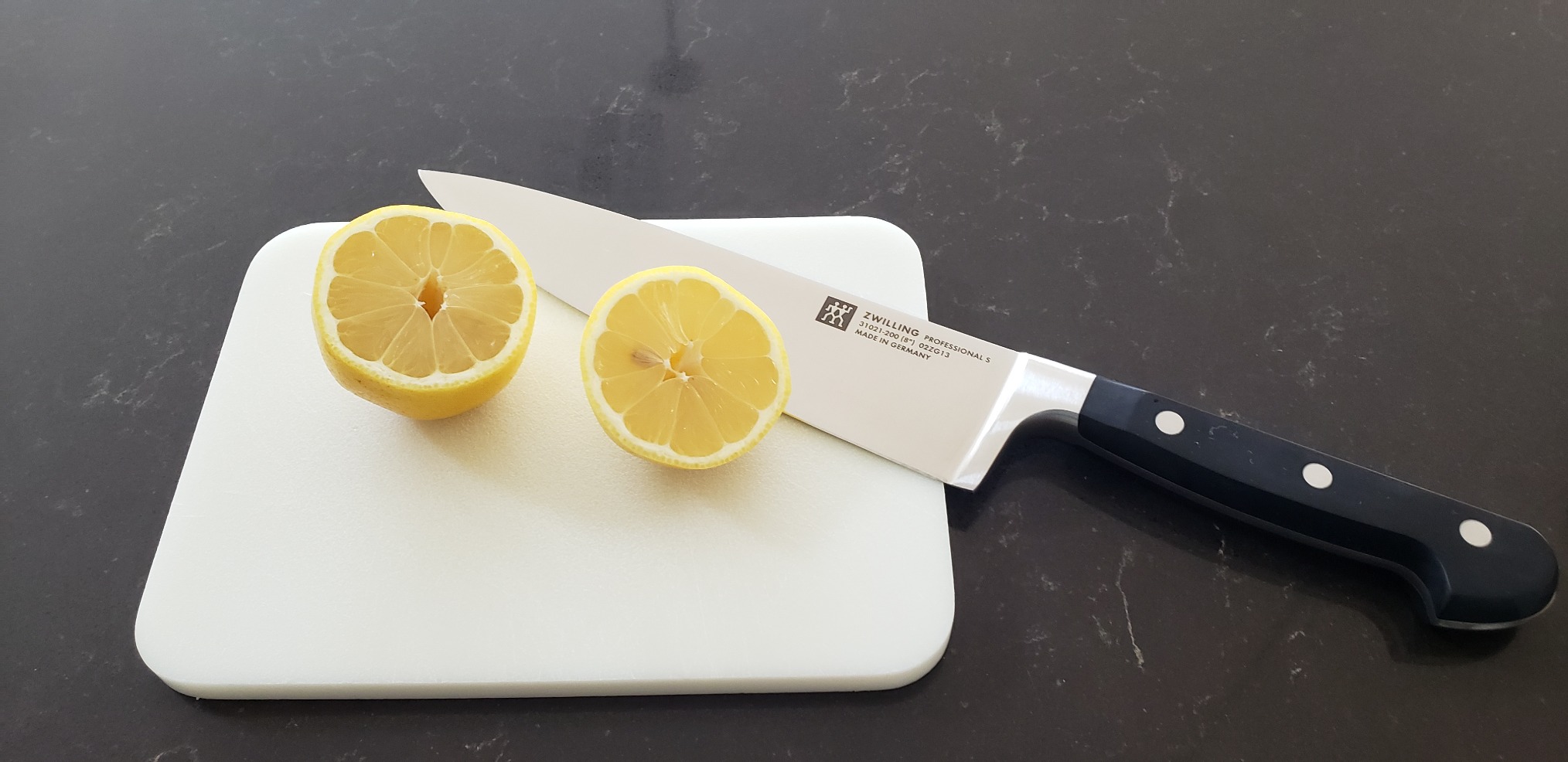 ZWILLING Professional S 8-inch Razor-Sharp German Chef's Knife, Made in Company-Owned German Factory with Special Formula Steel perfected for almost 300 Years, Dishwasher Safe customer photo 2