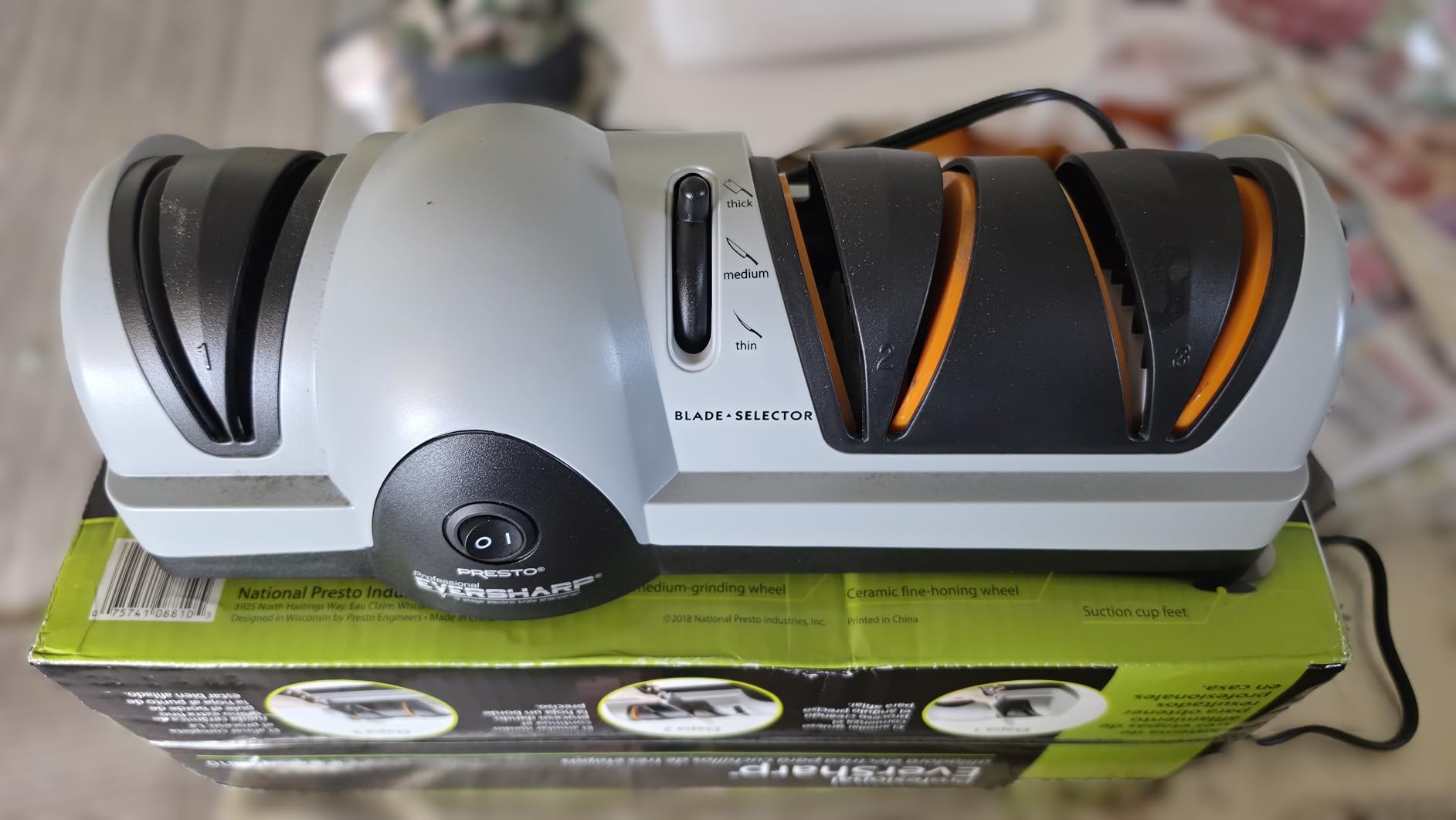 Presto 08810 Professional EverSharp Electric Knife Sharpener customer photo 1