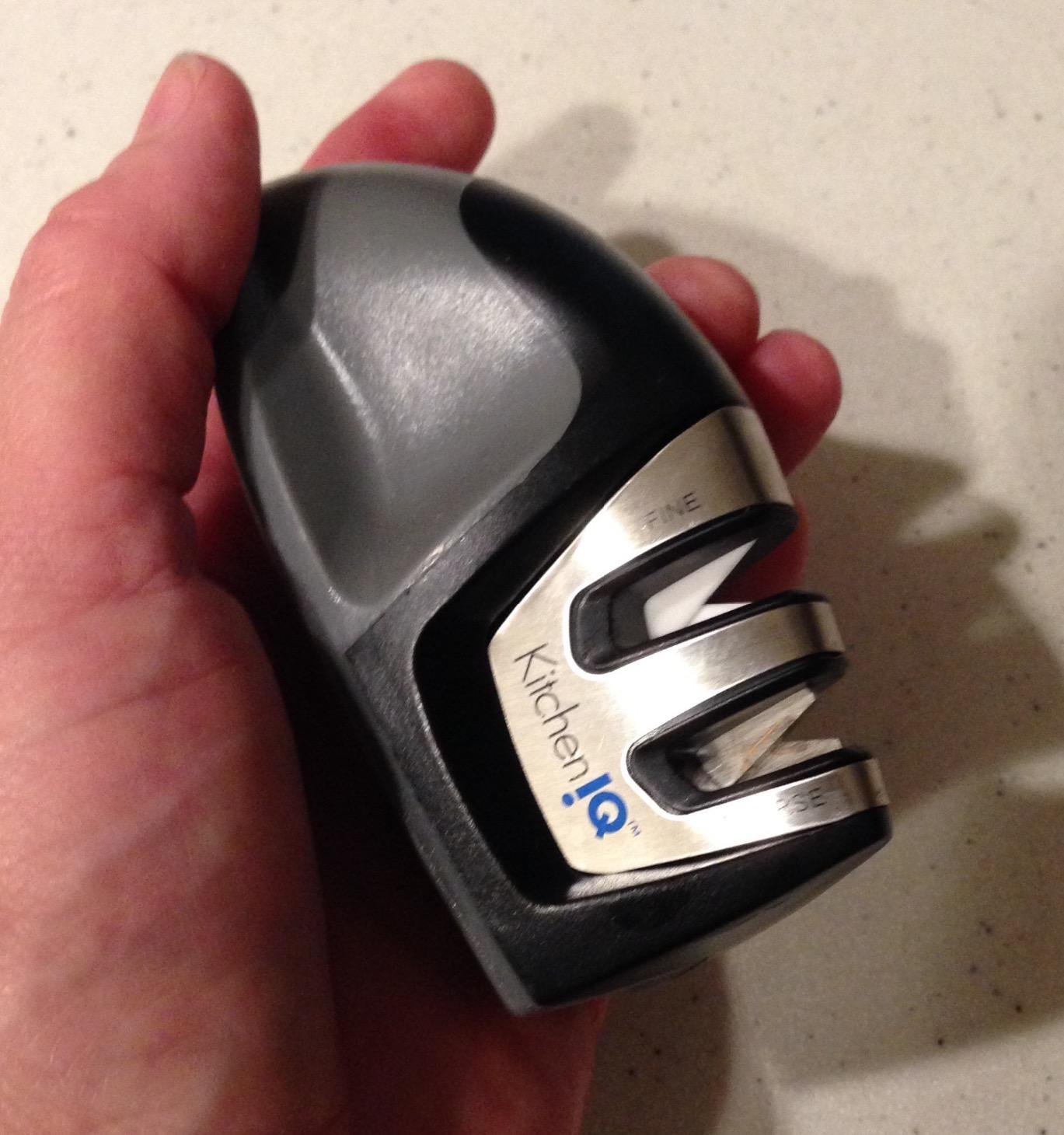 KitchenIQ 50009 Edge Grip 2-Stage Knife Sharpener, Black, Coarse & Fine Sharpeners, Compact for Easy Storage, Stable Non-Slip Base, Soft Grip Rubber Handle, Straight & Serrated Knives customer photo 1