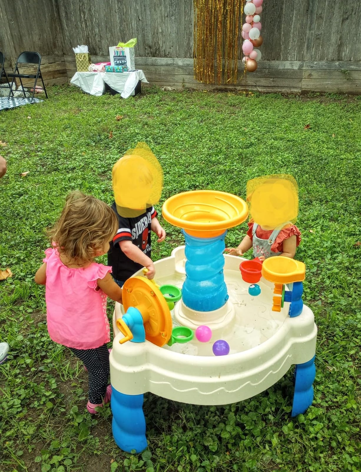 Little Tikes Spiralin' Seas Waterpark Play Table, Multicolor customer photo 2