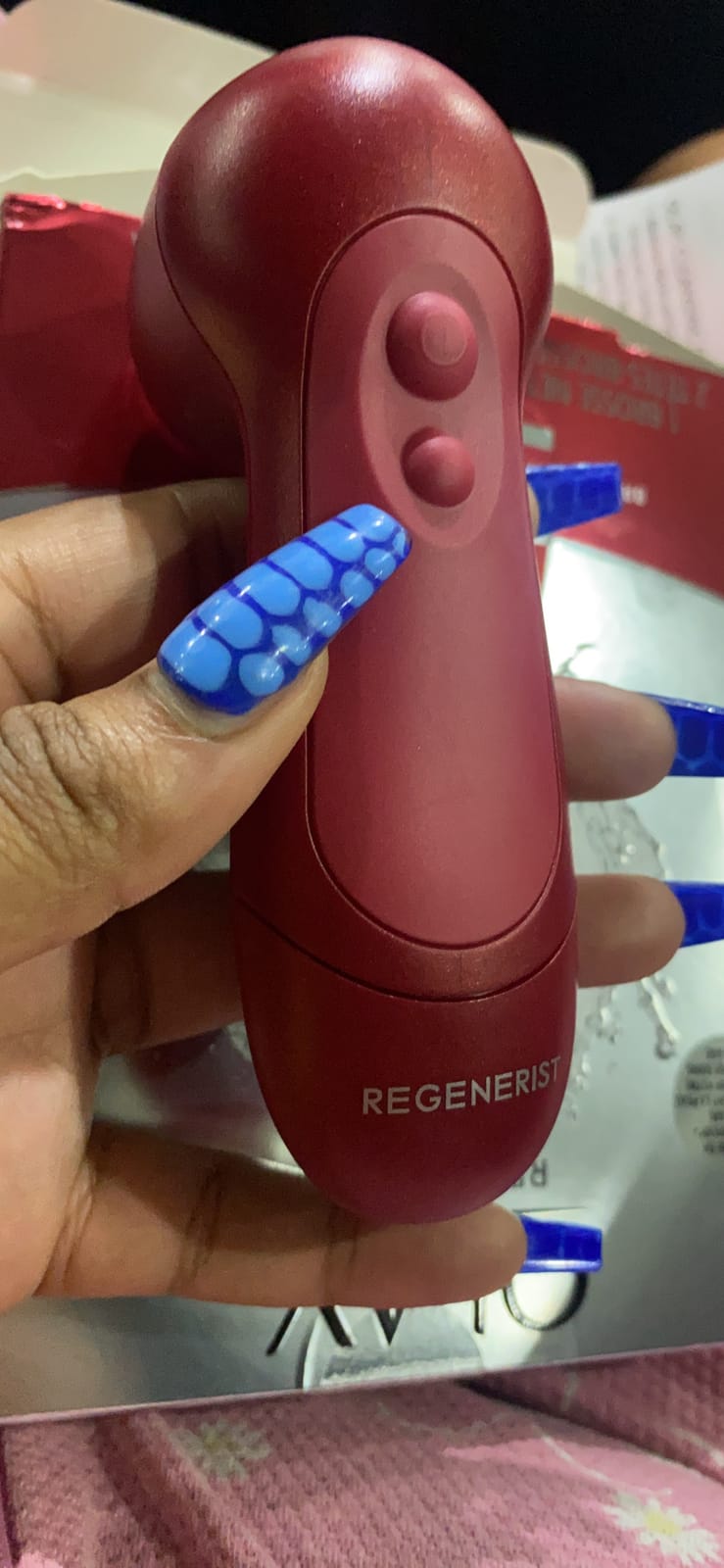 Olay Facial Cleansing Brush Regenerist, Face Exfoliator with 2 Brush Heads customer photo 1