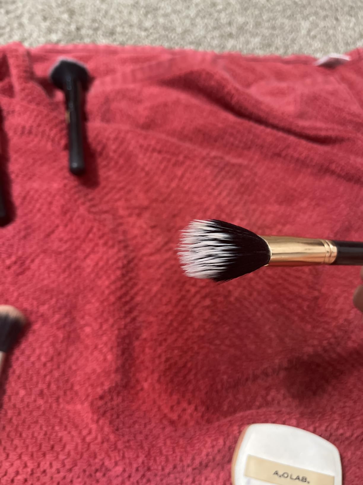 Cinema Secrets Original Blue Vanilla Makeup Brush Cleaner Solution - Professional Cleanser for Makeup Brushes - Quick-Drying, Rinse-Free Formula - Removes Stubborn Waterproof Make Up (16 fl oz) customer photo 1