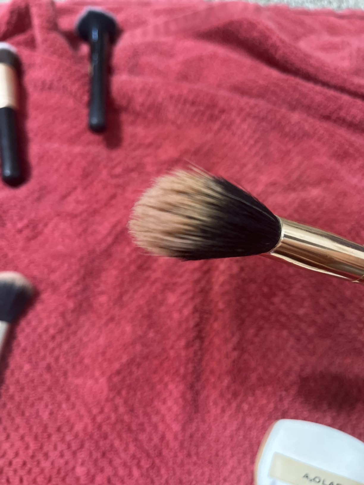 Cinema Secrets Original Blue Vanilla Makeup Brush Cleaner Solution - Professional Cleanser for Makeup Brushes - Quick-Drying, Rinse-Free Formula - Removes Stubborn Waterproof Make Up (16 fl oz) customer photo 2