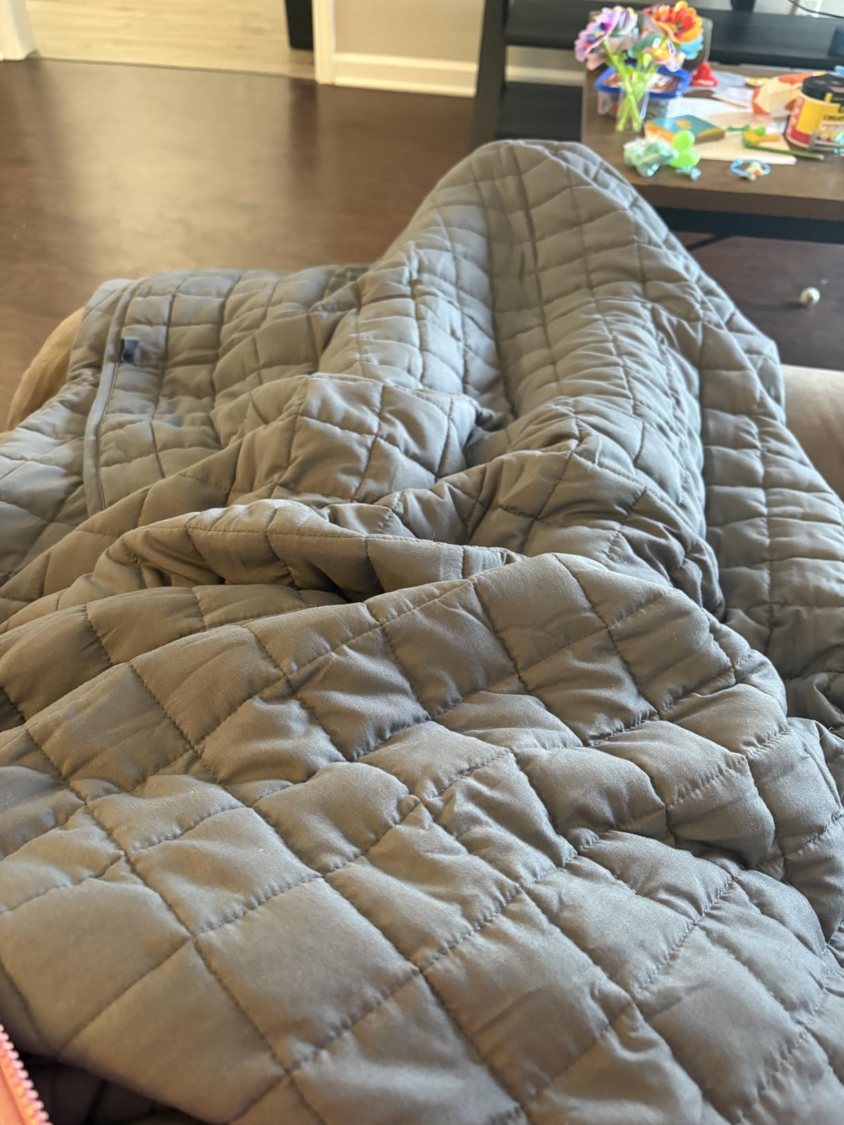 YnM 15lbs Weighted Blanket for Adults, Breathable Heavy Bed Throw Blanket with Cooling Glass Beads for All Season Use, Ideal for One Person of 140lbs (60x80 Inches, Queen Bed, Dark Grey) customer photo 1