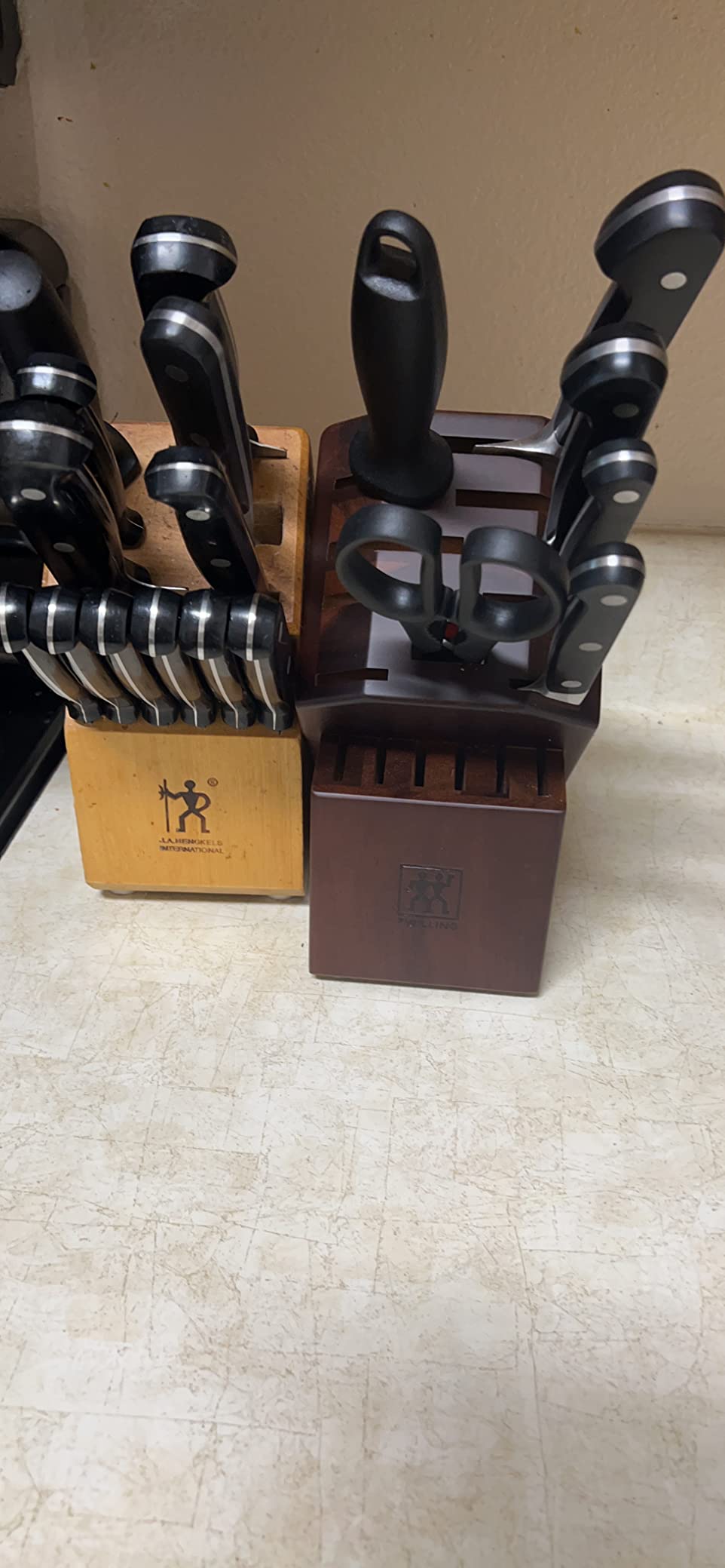 ZWILLING J.A. Henckels 7-pc ZWILLING Pro Knife Block Set, Black/Stainless Steel customer photo 1