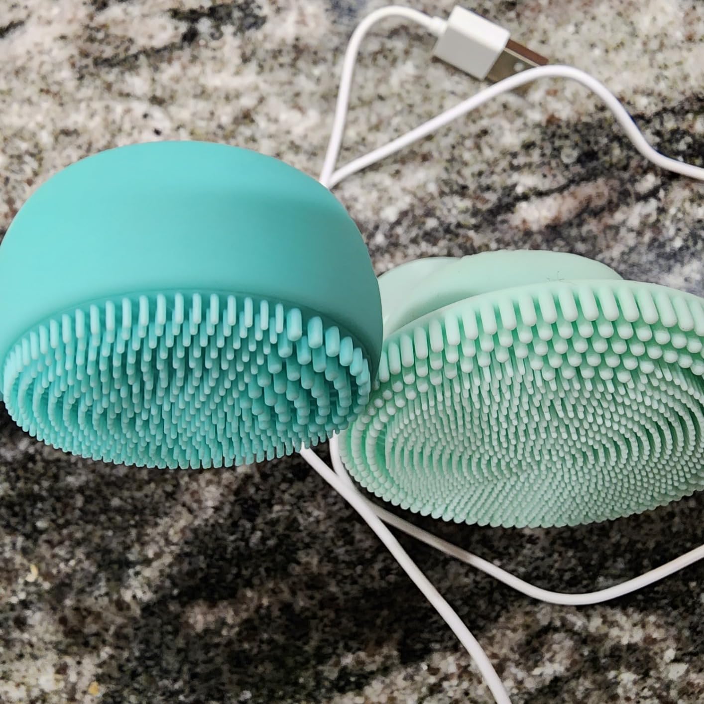 PMD Beauty Clean Facial Cleansing Brush – Waterproof Silicone Face Cleanser with Sonic Technology customer photo 1