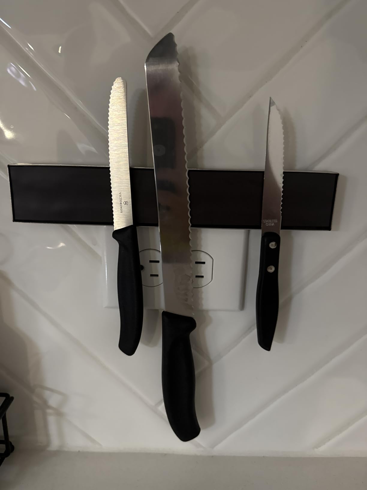 Victorinox Swiss Classic Kitchen Set, 5 Pieces - Utility & Bread Knives customer photo 1