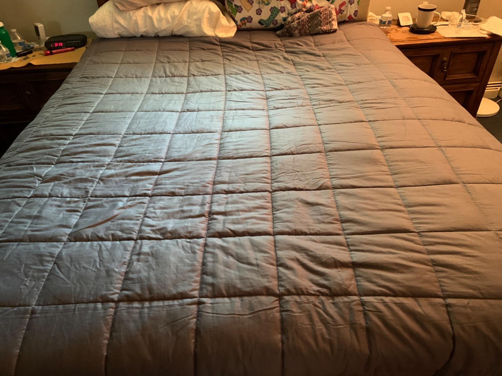 RelaxBlanket Kids Weighted Blanket | 40''x60'',5lbs | for Child Between 40-70 lbs | Premium Cotton Material with Glass Beads | Dark Grey customer photo 1