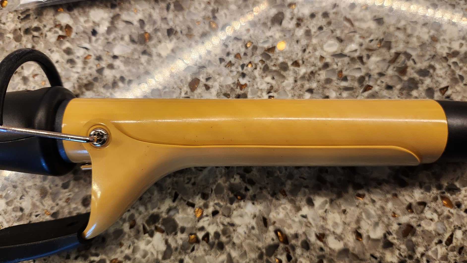 CHI Tourmaline Ceramic Curling Iron with Adjustable Temperature, 1″ Barrel customer photo 2