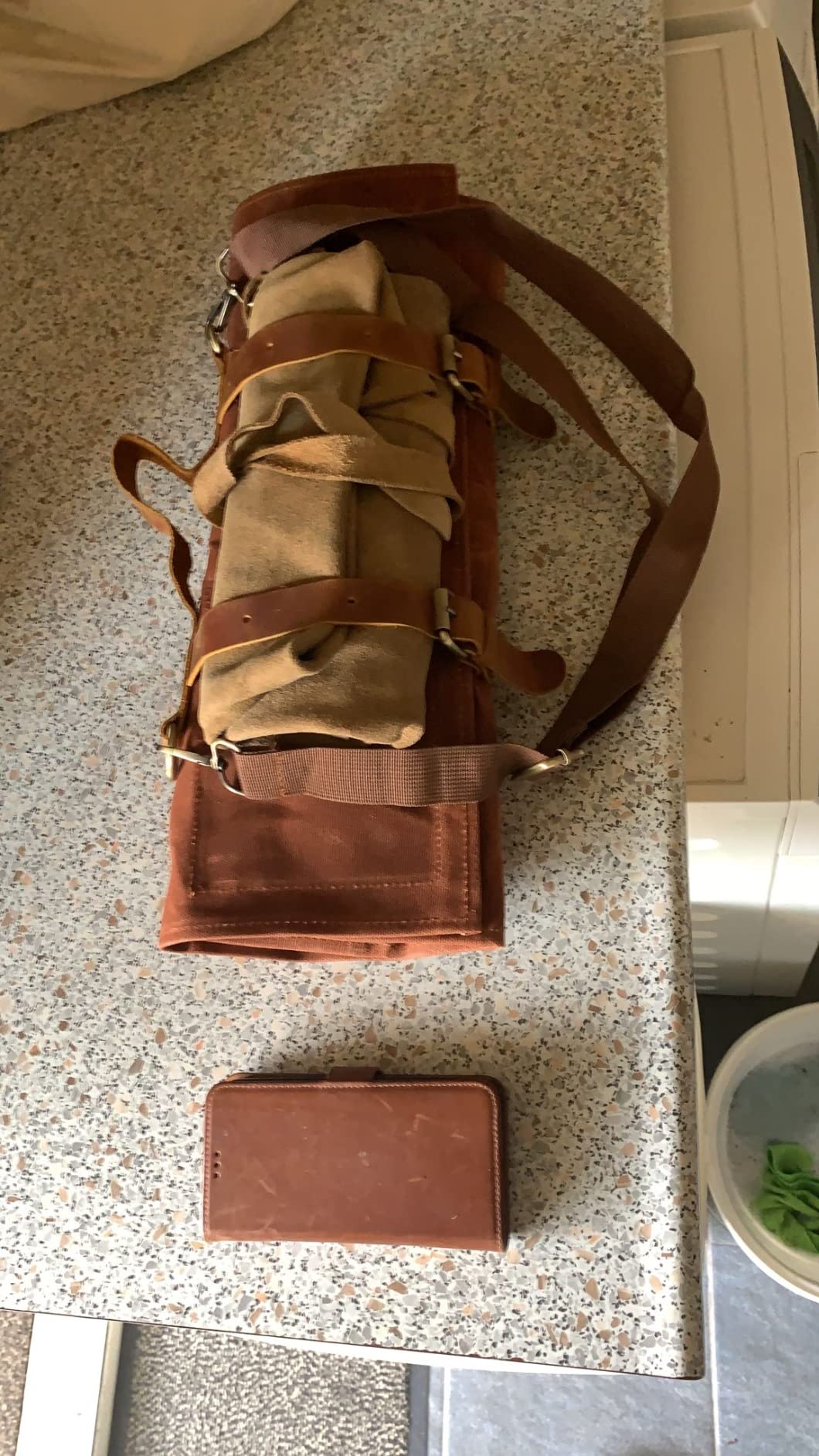 Large Chef’s Knife Roll Bag,Heavy Duty Waxed Canvas Knife Carrier,11 Pockets Kitchen Cooking Tools Storage Case, Easily Carried By Shoulder Strap ForProfessional Chefs,Culinary School Students customer photo 1