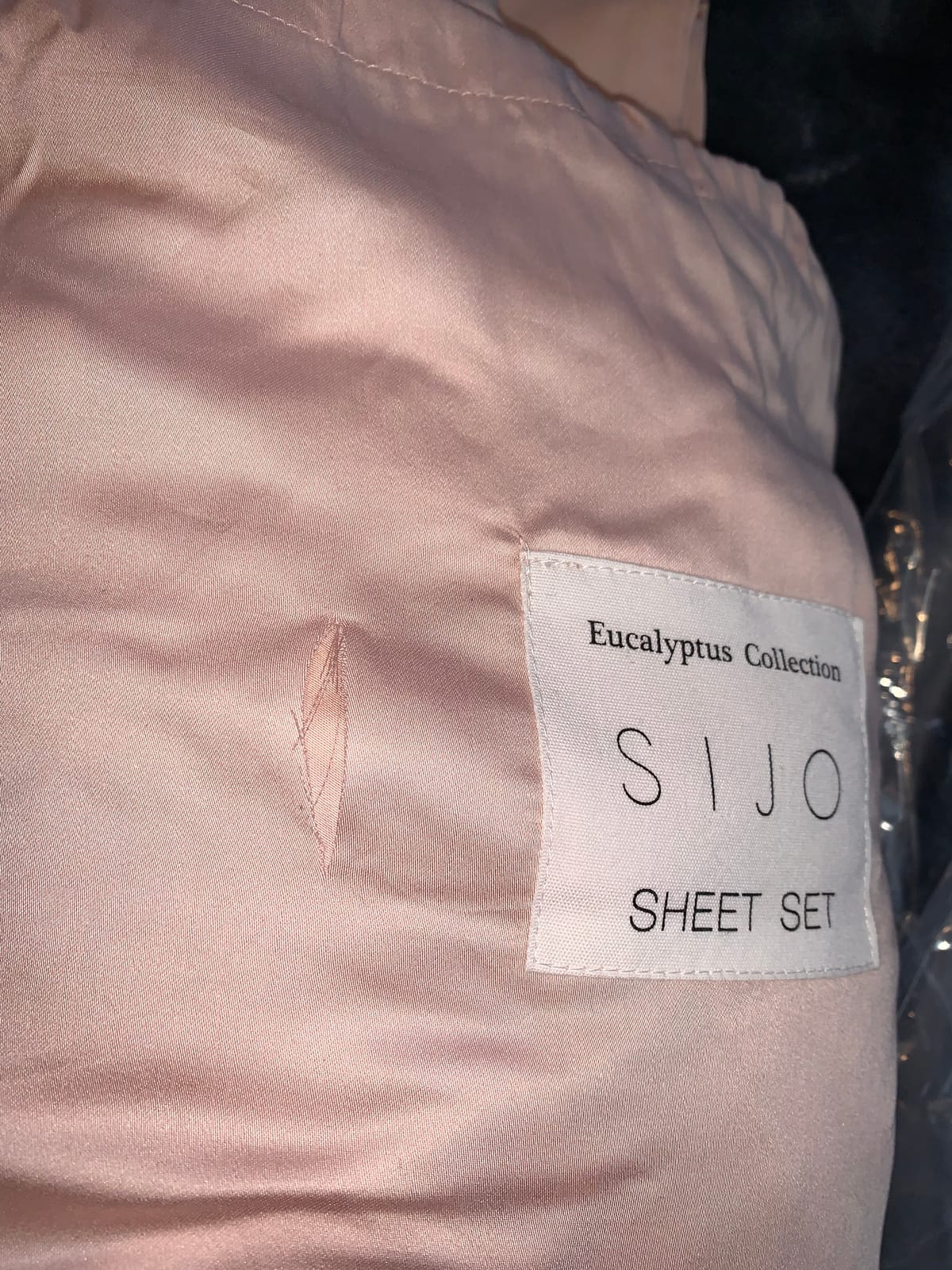 Sijo AiryWeight Tencel Sheet Set, 100% Lyocell Derived from Eucalyptus, Buttery Soft, Architectural Digest Best Cooling Sheets Winner - 4pc - 2 Pillowcases 1 Fitted 1 Top (Snow, Queen) customer photo 2