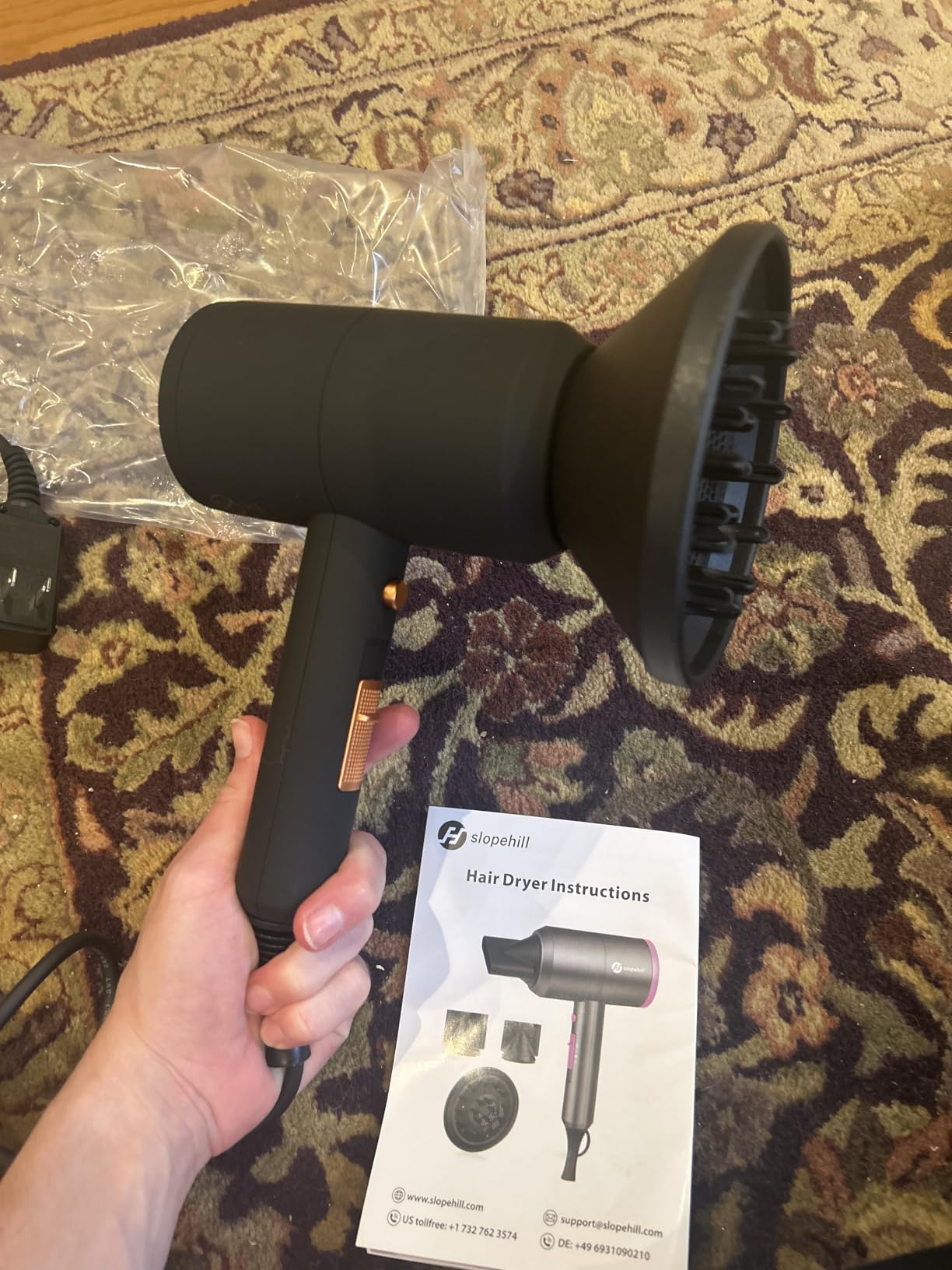 slopehill Professional Ionic Hair Dryer, Powerful 1800W Fast Drying Low Noise Blow Dryer with 2 Concentrator Nozzle 1 Diffuser Attachments for Home Salon Travel customer photo 2