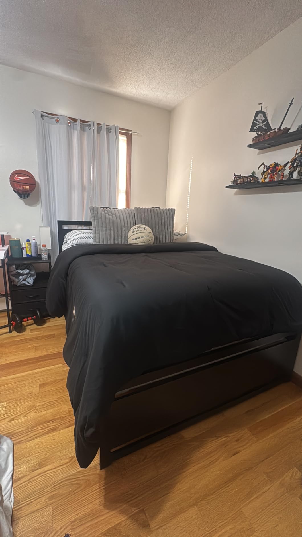 SHA CERLIN Heavy Duty Queen Size Bed Frame with Modern Headboard, Brown customer photo 2