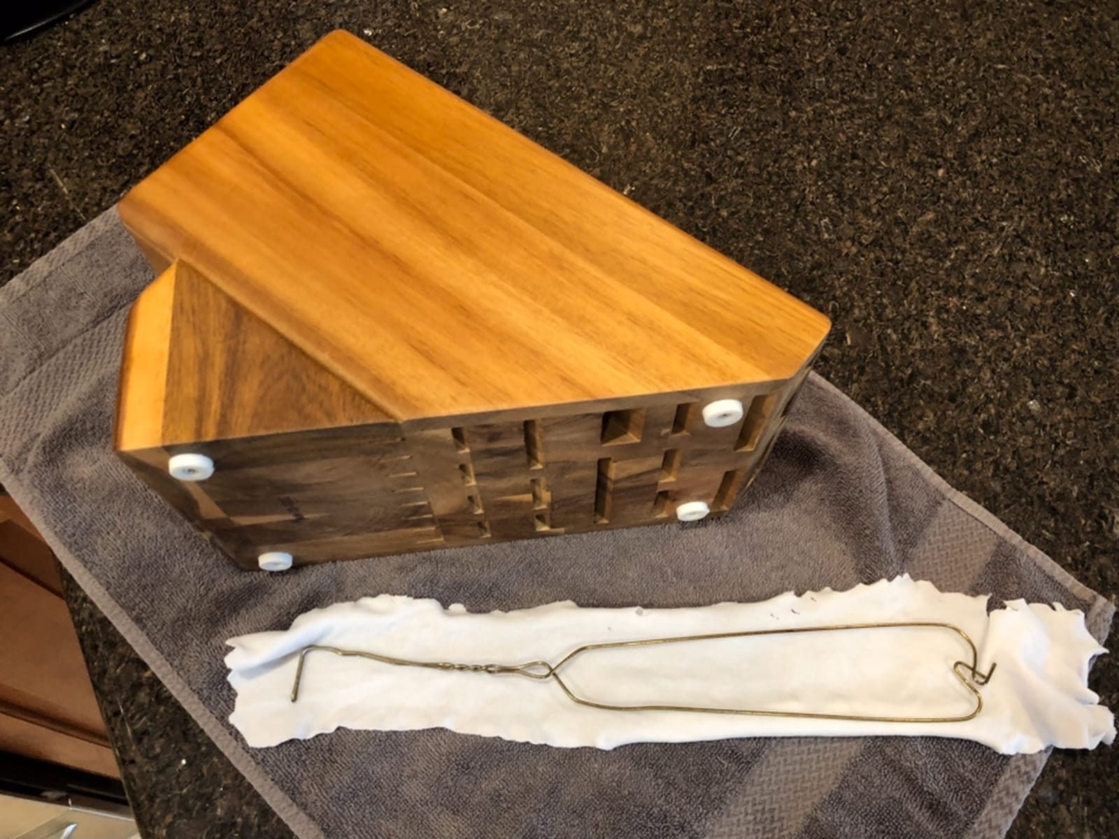 WÜSTHOF 35-Slot Acacia Knife Storage Block customer photo 1