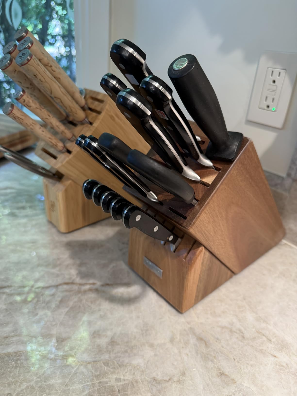 WÜSTHOF 35-Slot Acacia Knife Storage Block customer photo 2