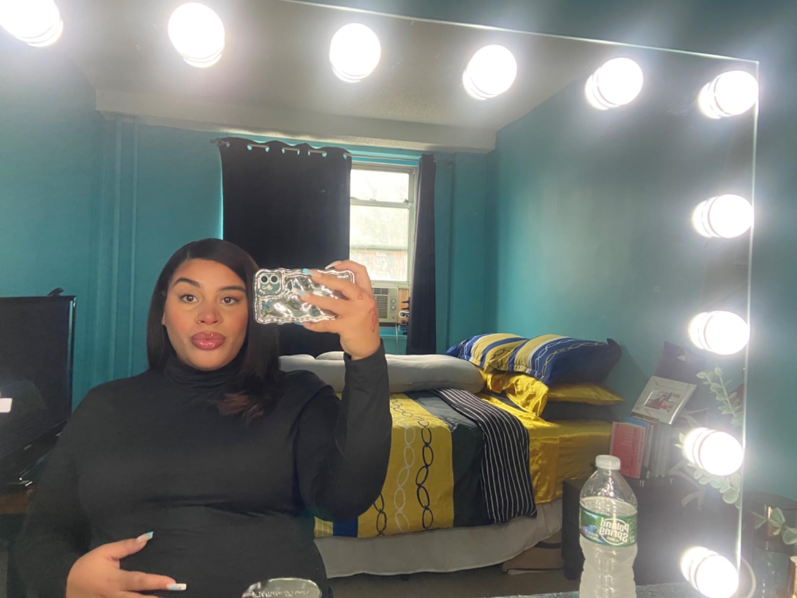 COOLJEEN 31.5x23.6 Large Hollywood Beauty Makeup Mirror with Bluetooth 18 LED Bulbs Large Lighting Cosmetic Vanity 3 Color Lighting Modes Makeup Mirror with USB Charging Port (Black, Bluetooth) customer photo 1
