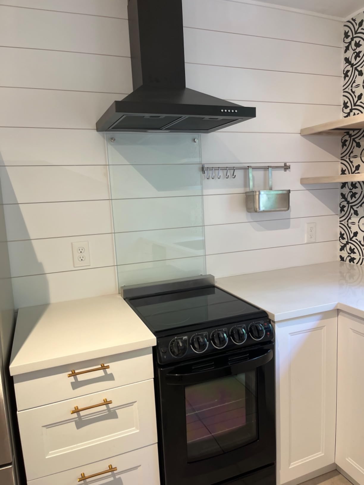 Summit 20” Electric Smooth Top Range, Large 2.3 cu.ft Oven, ADA Complaint, Black- REX2051BRT customer photo 1