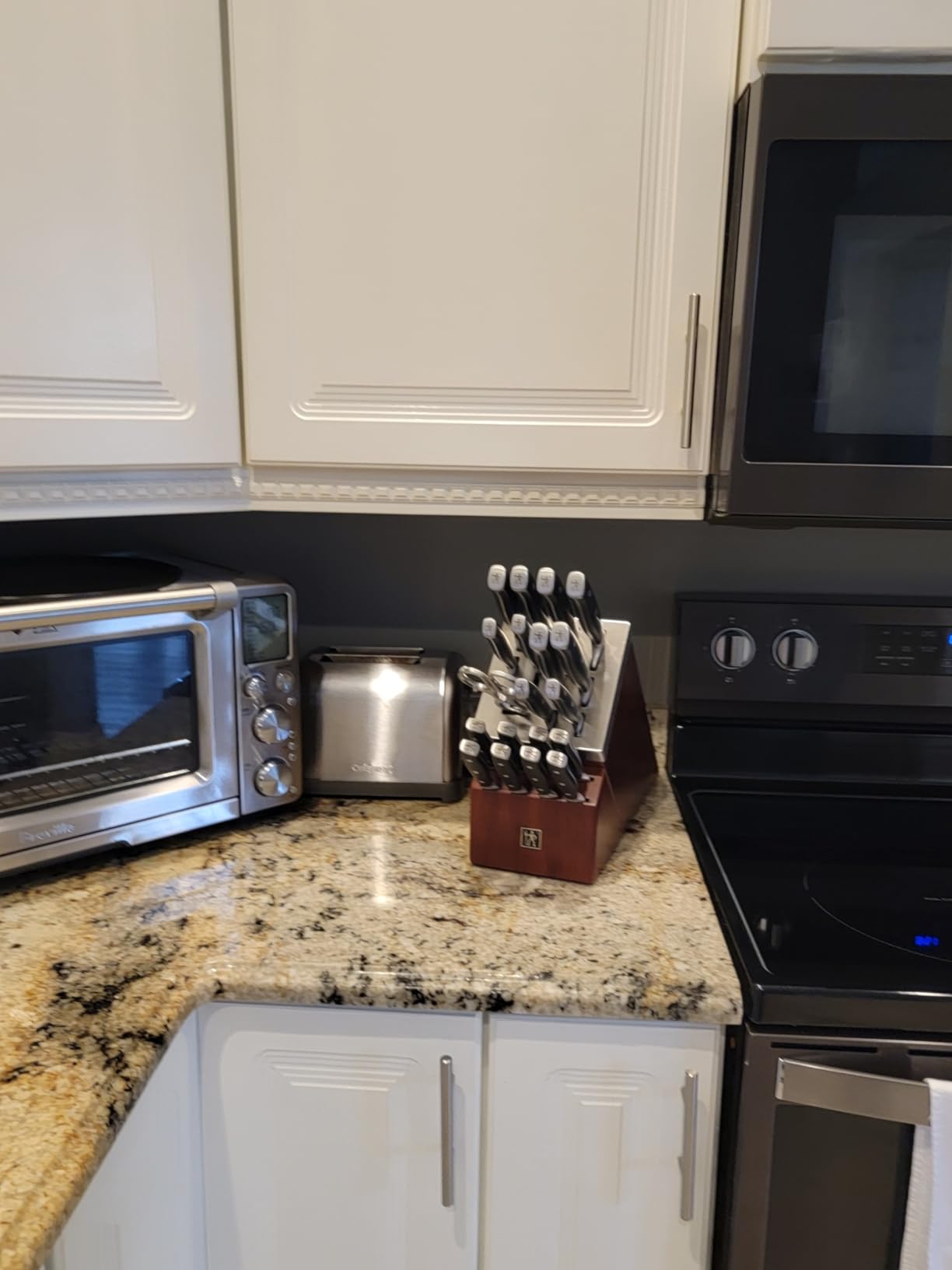Henckels Forged Accent 20 Piece Self Sharpening Knife Block Set - Black Handles customer photo 1