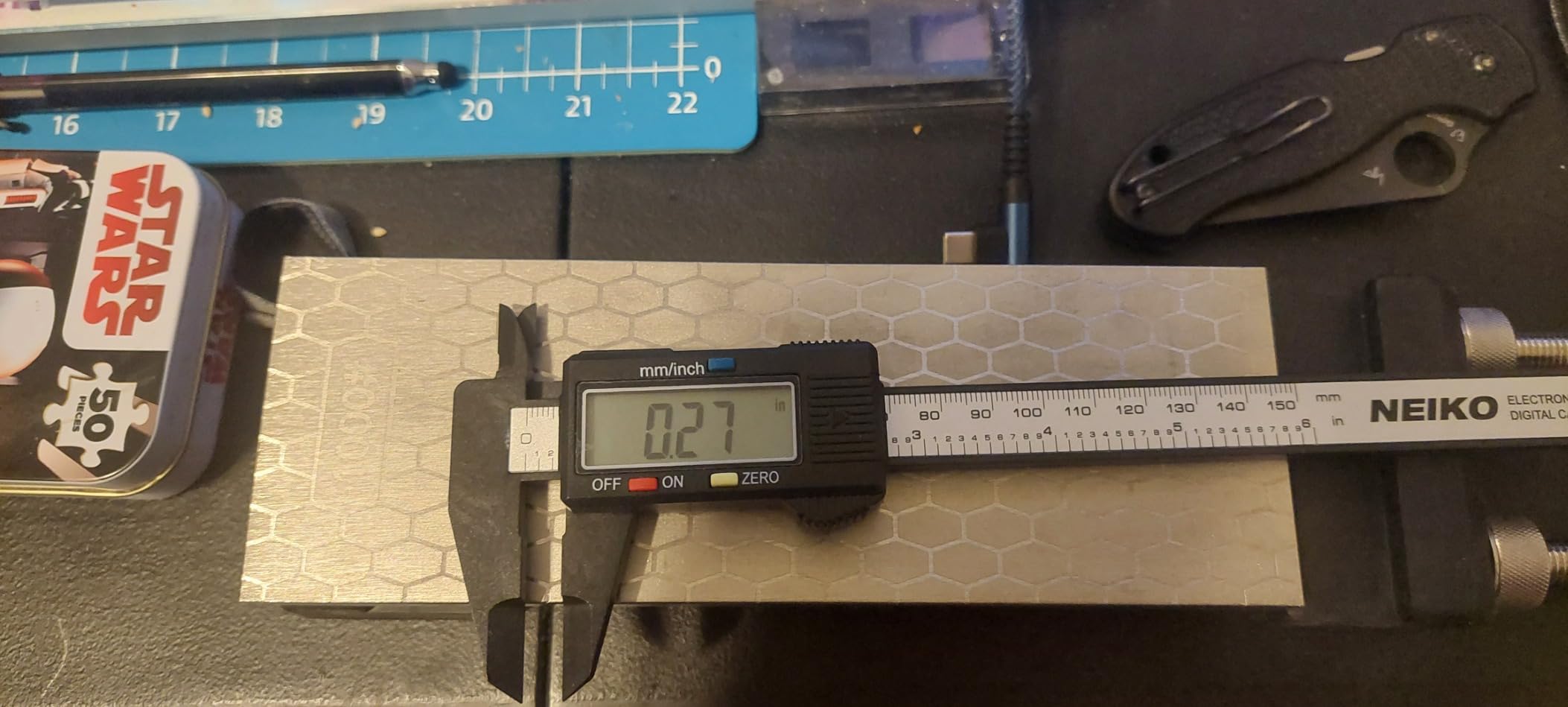 QWORK Sharpening Stone Holder, Universal Sharpening Whetstone Holder, Adjustable from 5-1/2 to 9 Inches, No-Slip Sharpening Stone Base, for Various Whetstone, Oils Stone or Diamond Stones customer photo 1