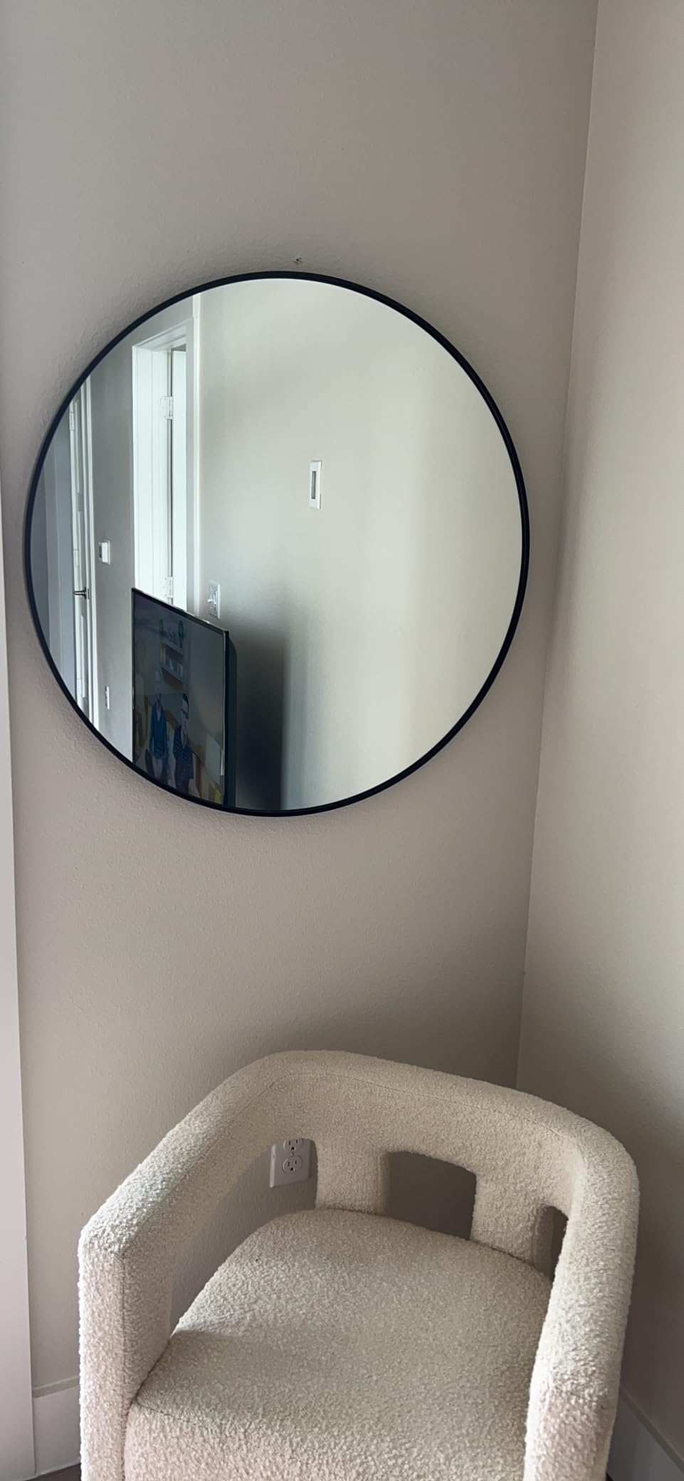 Itrue Round Metal Wall Mirror, 12 Inch, Black Frame Bathroom Mirror customer photo 1