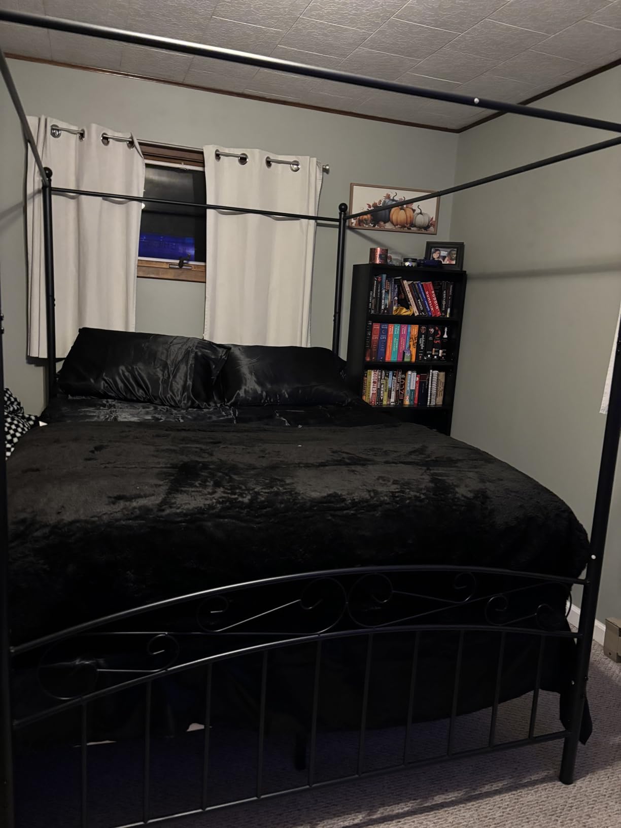 Queen Size Canopy Bed Frame Four-Poster Metal Bed Black customer photo 2