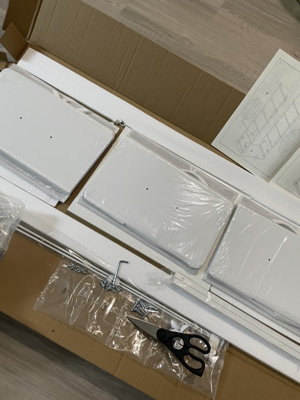 Somdot Tall Dresser for Bedroom, 5 Drawer Storage Cabinet, White customer photo 1