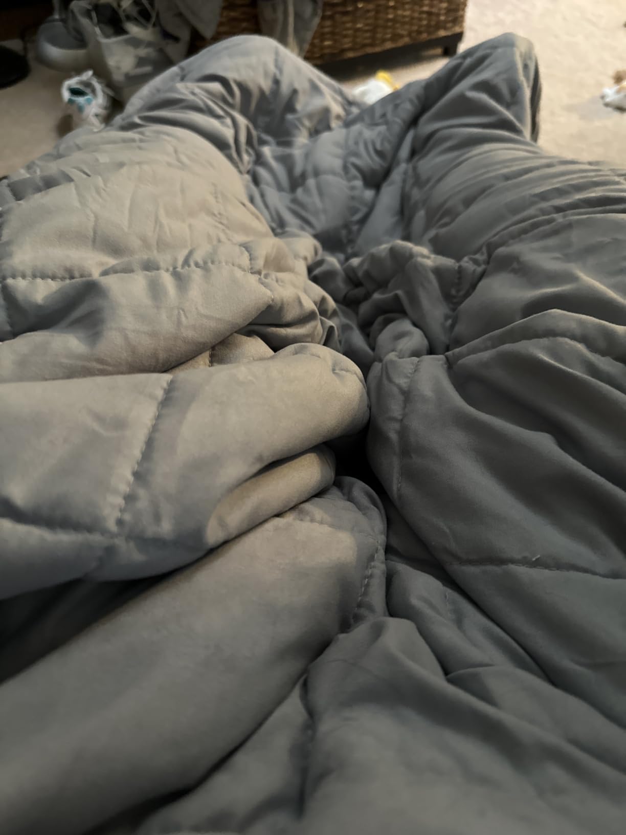 Topblan Cooling Weighted Blanket for Adults, 20 lbs 60 x 80 Queen Size Bed customer photo 2