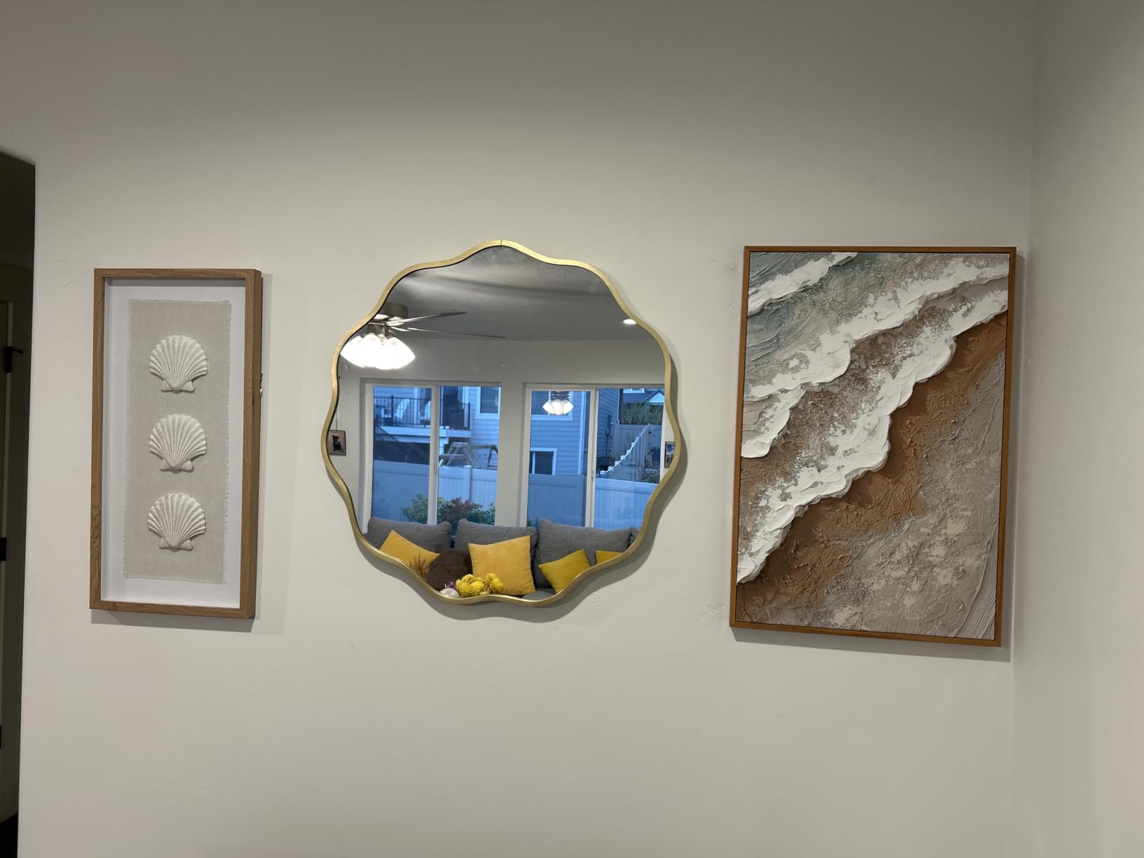 WallBeyond Round Wavy Mirror for Wall Decorative 20 inch, Modern Round Mirror Aluminum Frame for Bathroom Bedroom Living Room Home House Office Entryway, Gold customer photo 1