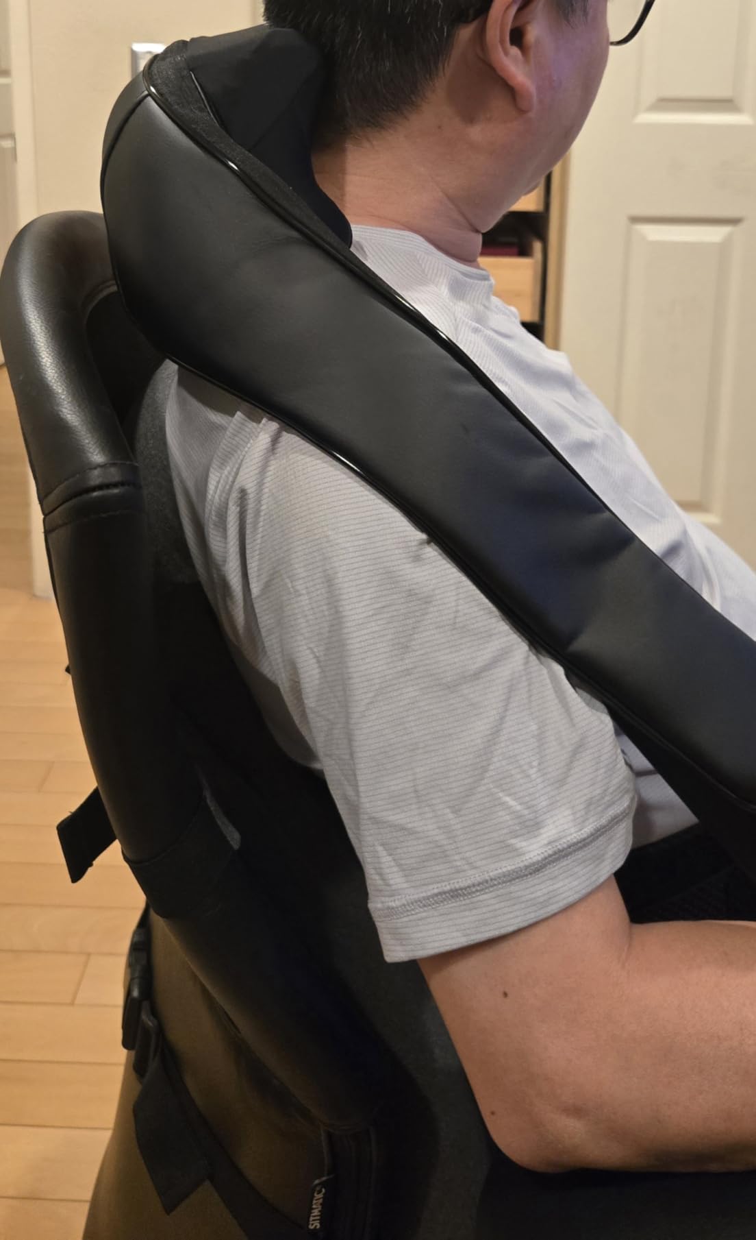 Cordless Neck and Shoulder Massager for Pain Relief Deep Tissue with Heat customer photo 2