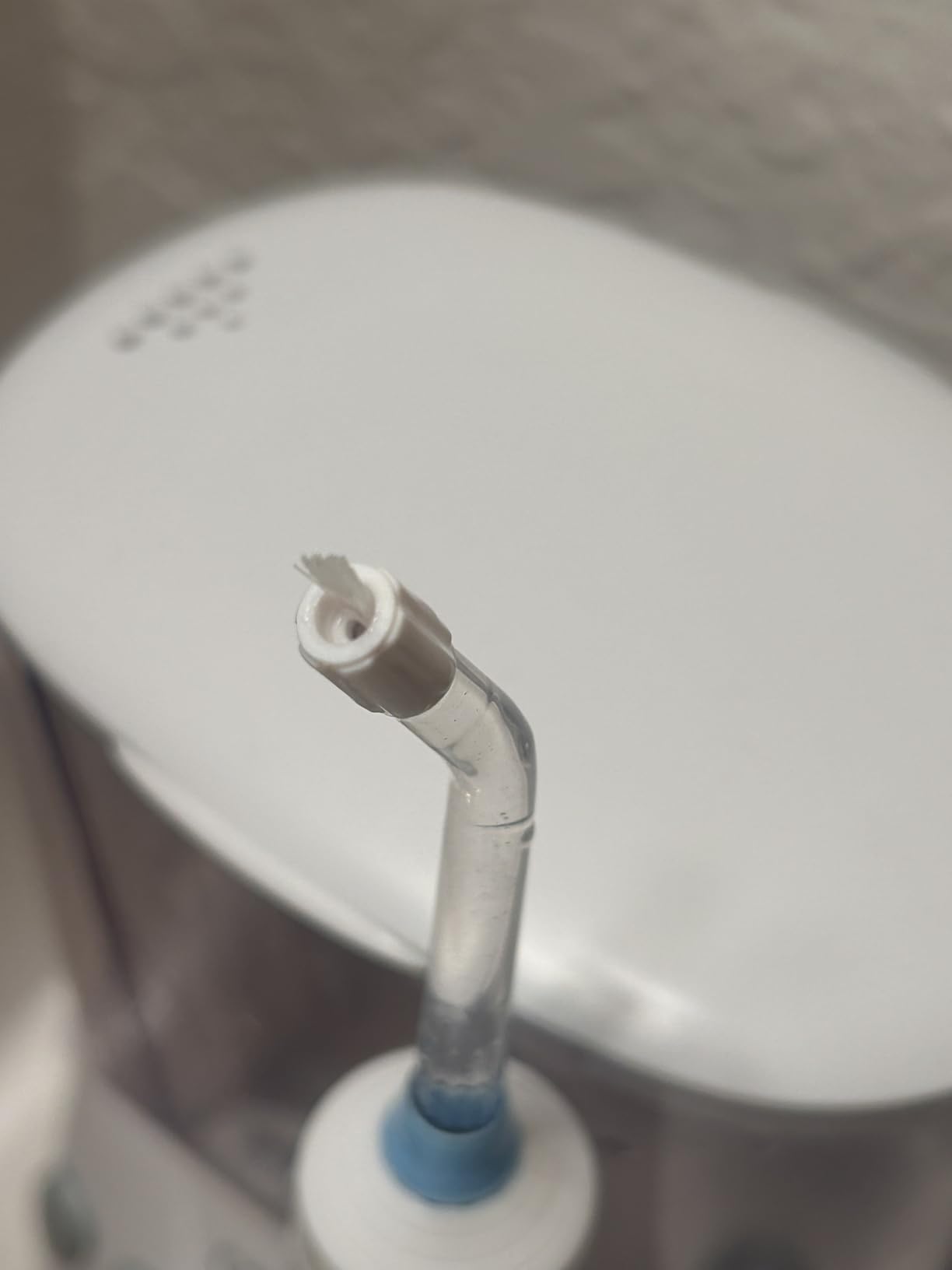 COSLUS E2 Advanced Water Dental Flosser, 2 Modes 12 Levels White 1Pcs customer photo 1