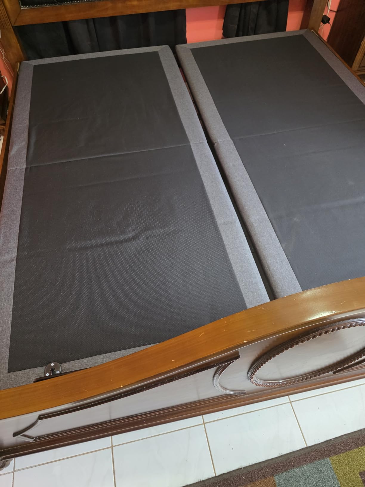 Tami Tami T450 Adjustable Bed Frame Split King (Sync Control as King) with Remote, Adjustable Base with Head&Foot Incline, Zero Gravity, Nightlight, Quiet Motor, Height-Adjustable Legs, Easy Assembly customer photo 2