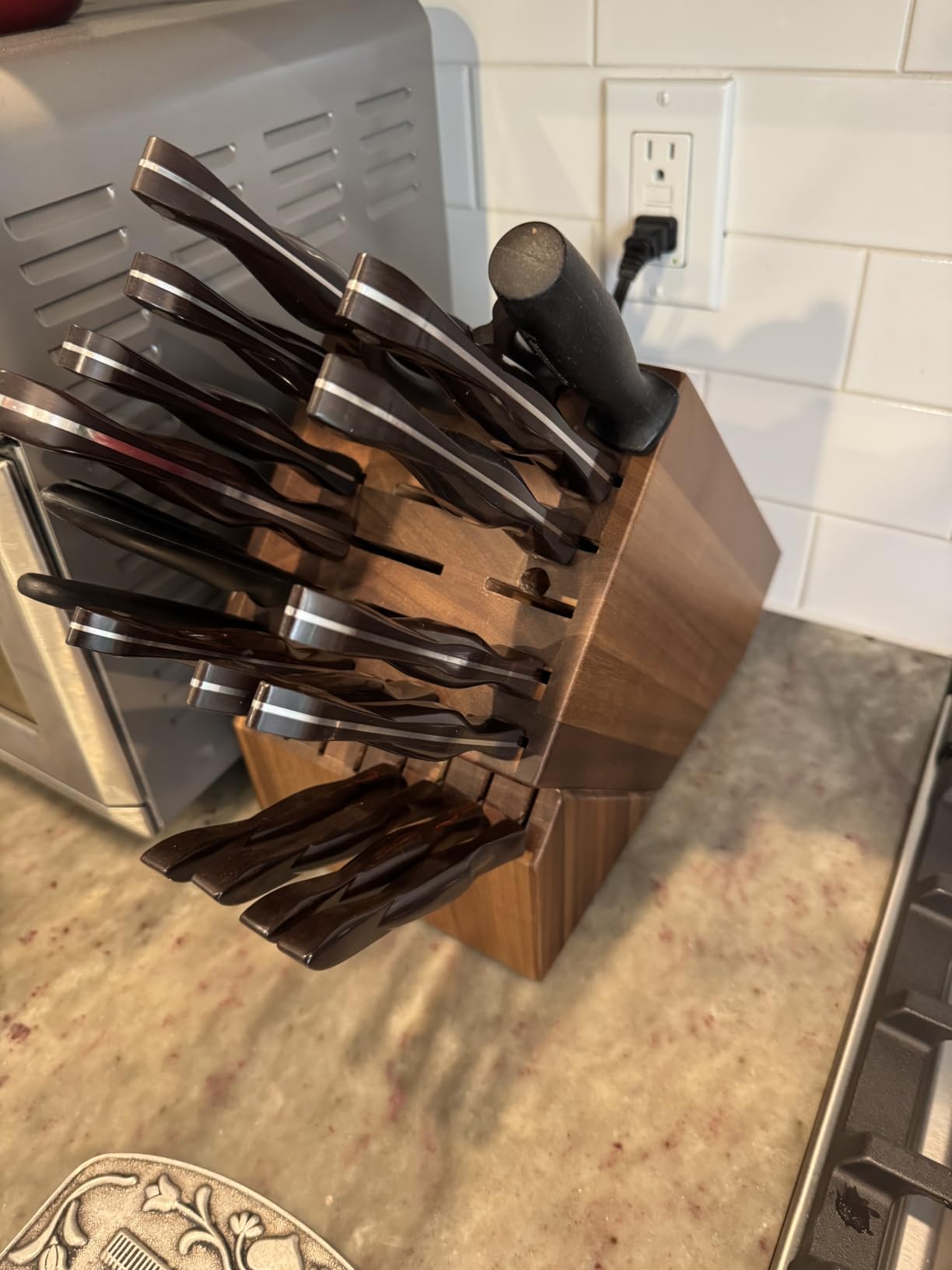 KITCHENDAO 25 Slot Acacia Wood Knife Block without Knives, Large Universal Knife Holder for Kitchen, Holding Multiple Types of Knives, Countertop Butcher Block Knife Stand for Easy Kitchen Storage customer photo 2