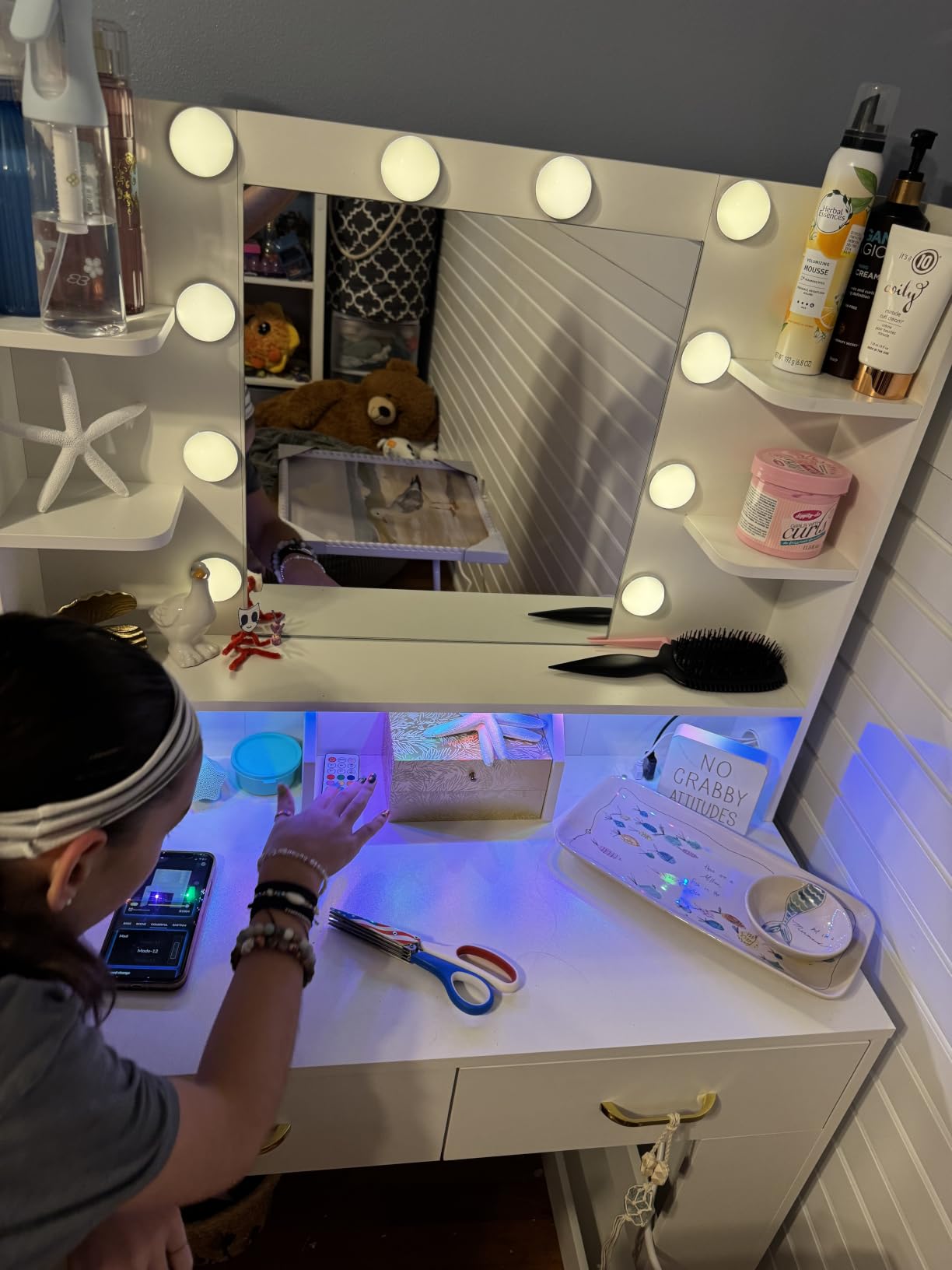 LUCKRACER Vanity Desk with LED Lights Mirror & Charging Station, Makeup Vanity with Storage Drawers and Shelves, Modern Dressing Table for Women Girls Bedroom, Ivory White customer photo 1