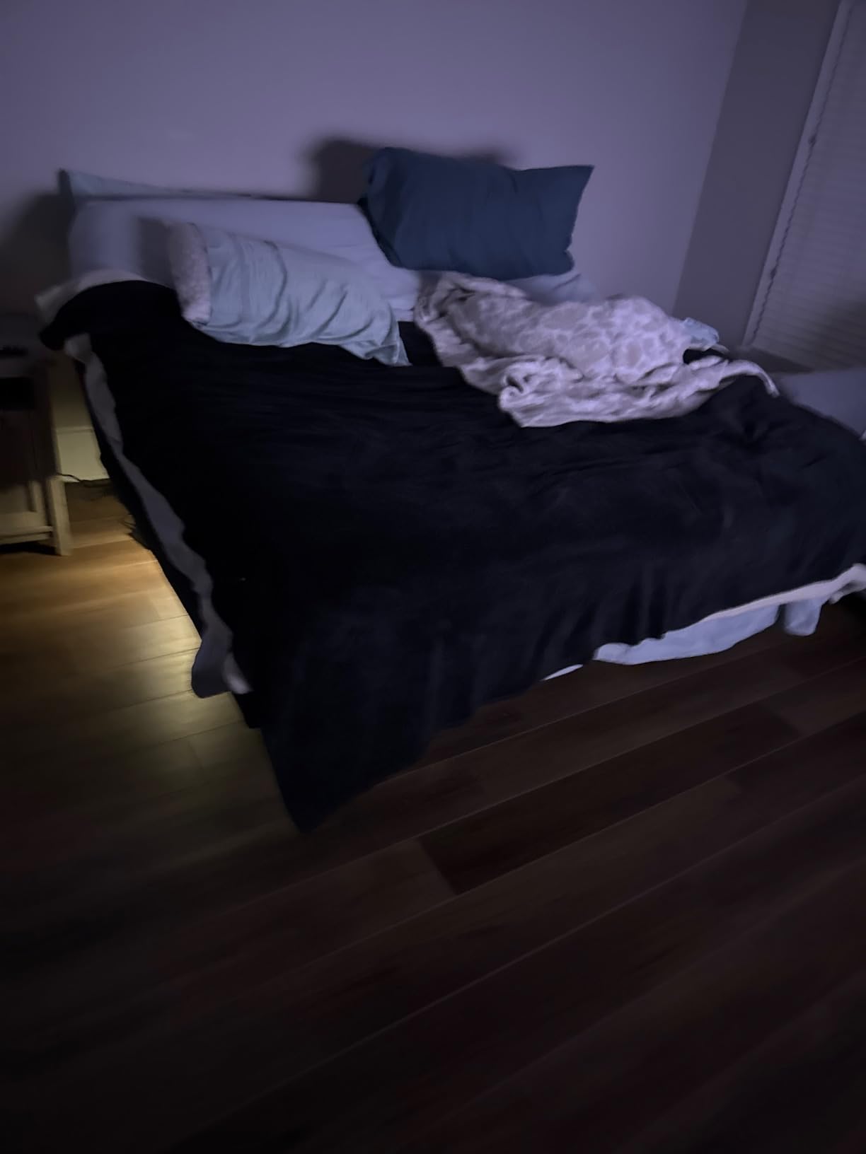 Nestl Full Size Adjustable Bed Frame, Electric Base with Head and Foot Incline, Zero Gravity, Flat and Anti Snore Presets, Quiet Motor, No Box Spring Needed customer photo 1
