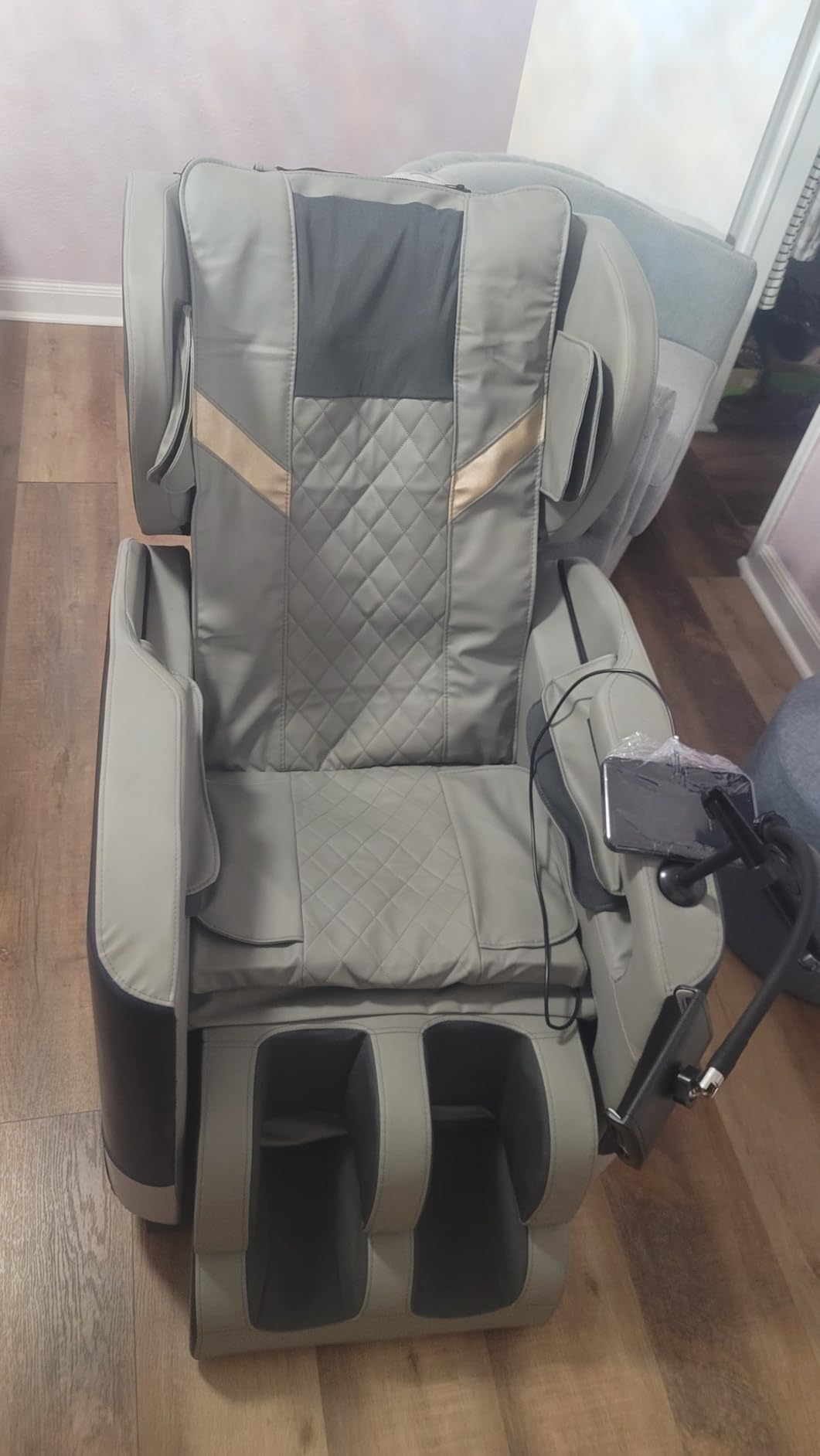 FURNIMAT Massage Chair Full Body Zero Gravity Recliner, 2026 Blue Leather customer photo 1