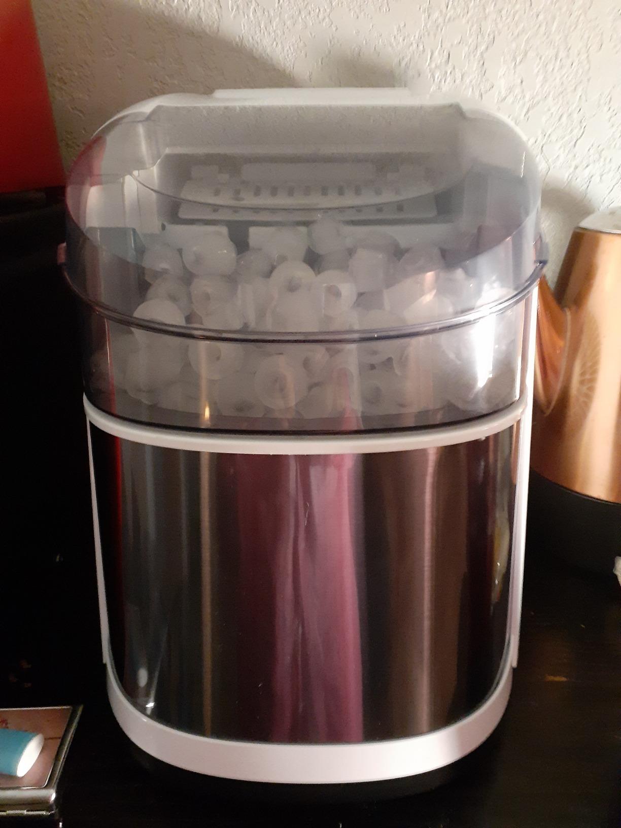Kismile Crescent Ice Maker Countertop, 27 Lbs/24H, 16 Cubes in 15 Mins customer photo 1